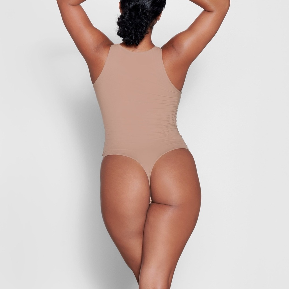 SKIMS Fits Everybody High Neck Thong Bodysuit in Sienna - Picture 4 of 5